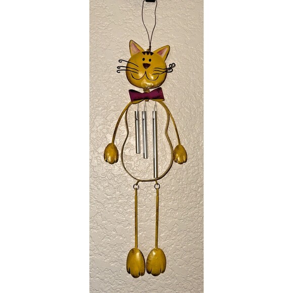 Yellow Metal Smiling Kitty Cat W/Bow Tie Wind Chimes W/Faux Rust 16” Long - Picture 1 of 11